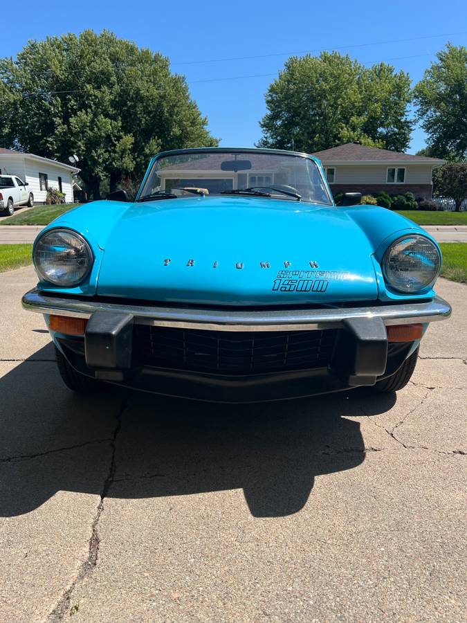 Triumph-spitfire-1976-blue-1