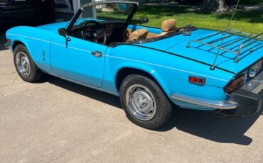 Triumph-spitfire-1976-blue-3