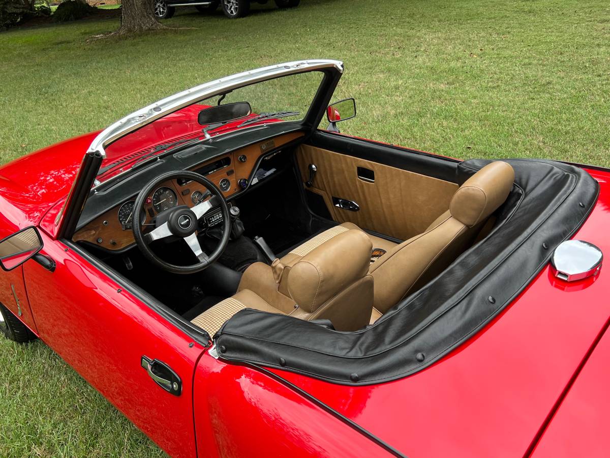 Triumph-spitfire-1977-red-13