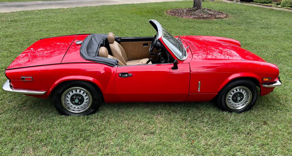 Triumph-spitfire-1977-red-4
