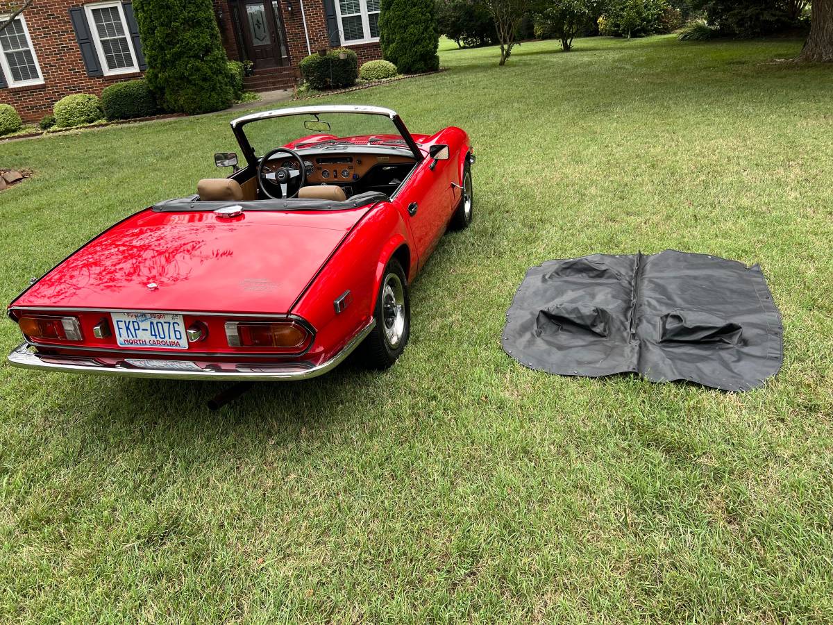 Triumph-spitfire-1977-red-6