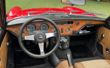 Triumph-spitfire-1977-red-9