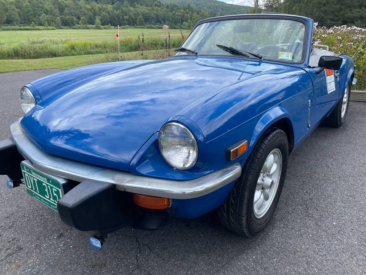 Triumph-spitfire-1978-blue-1