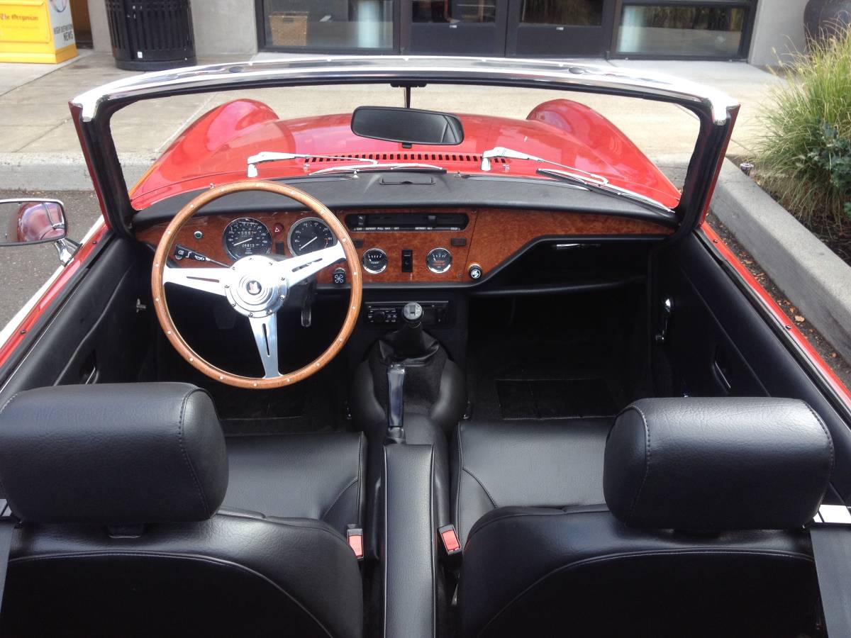 Triumph-spitfire-1979-red-2
