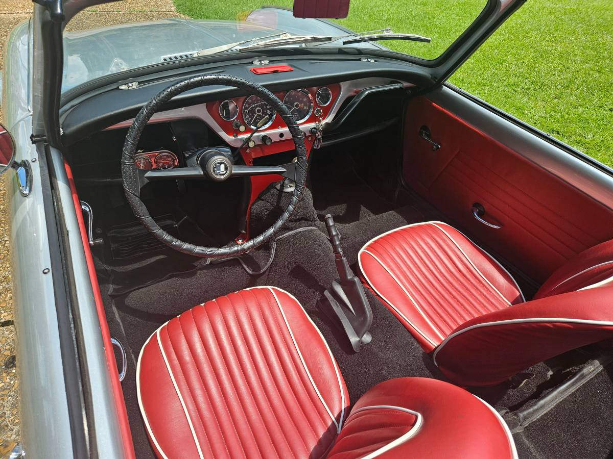 Triumph-spitfire-mk2-1967-3