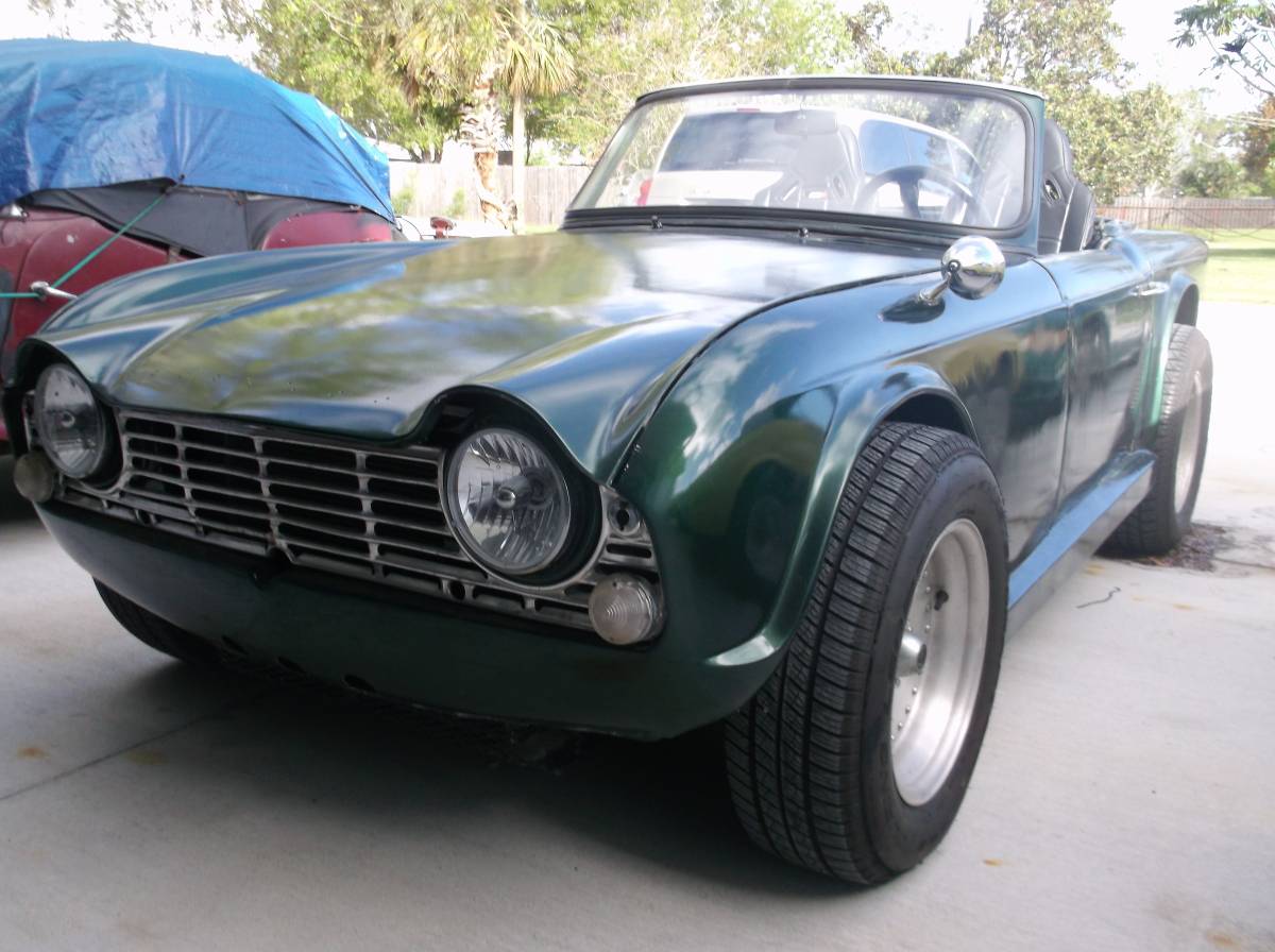 Triumph-tr-4a-1964-green-1
