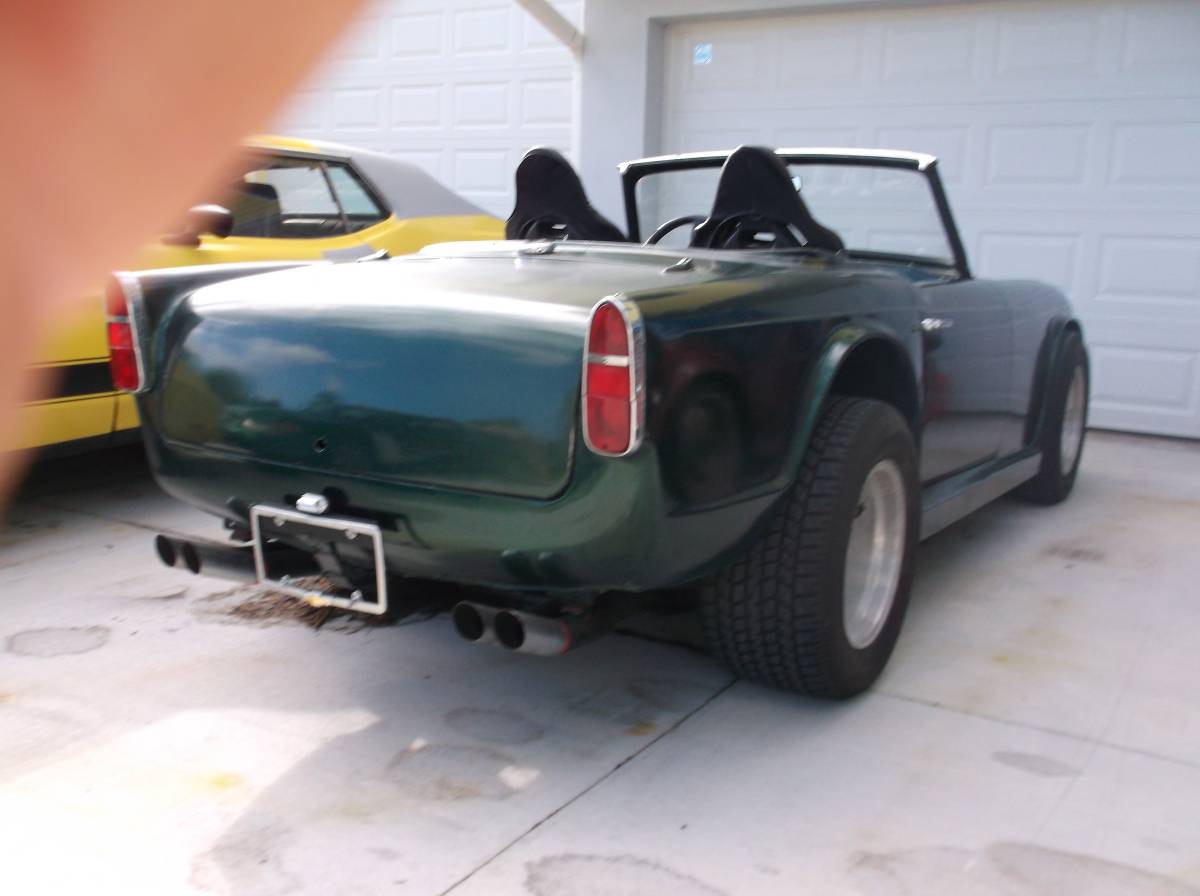 Triumph-tr-4a-1964-green-2