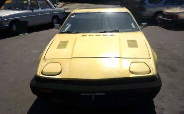 Triumph-tr-7-1976-1