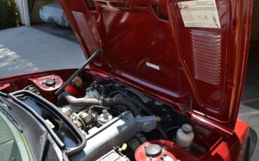 Triumph-tr-7-victory-edition-1976-red-12