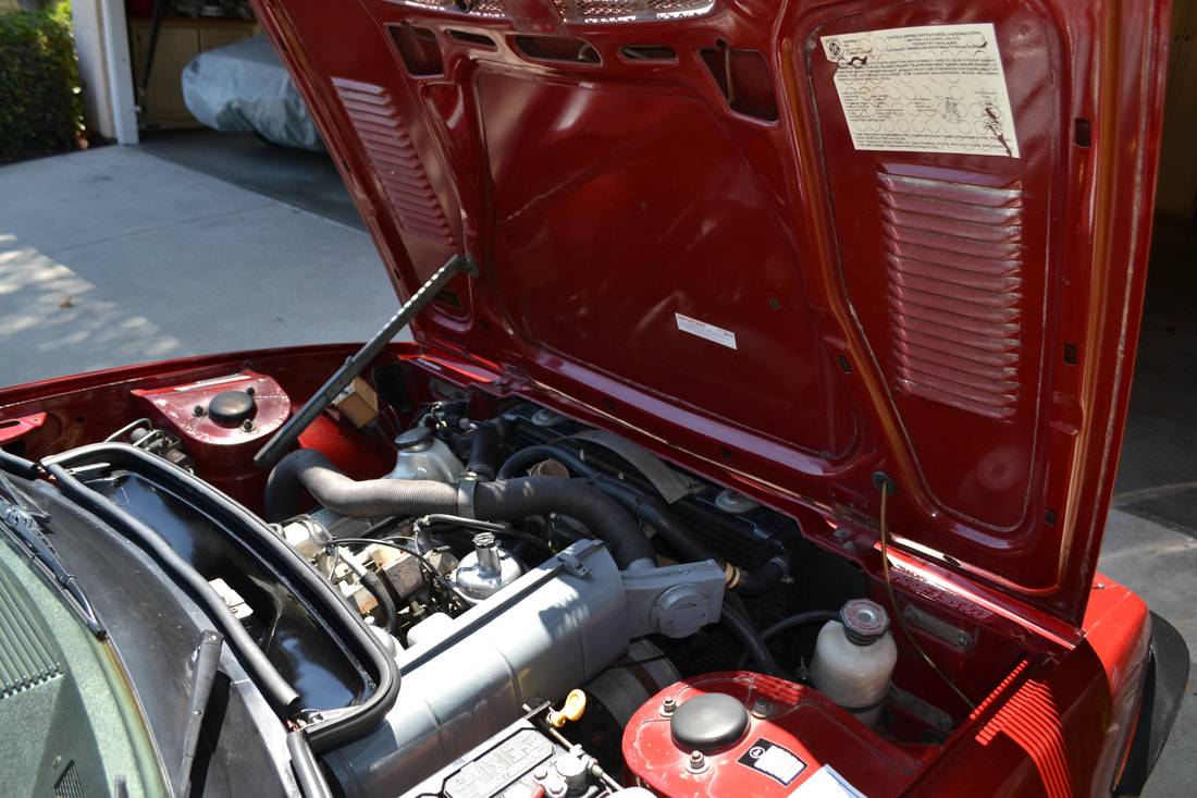 Triumph-tr-7-victory-edition-1976-red-12