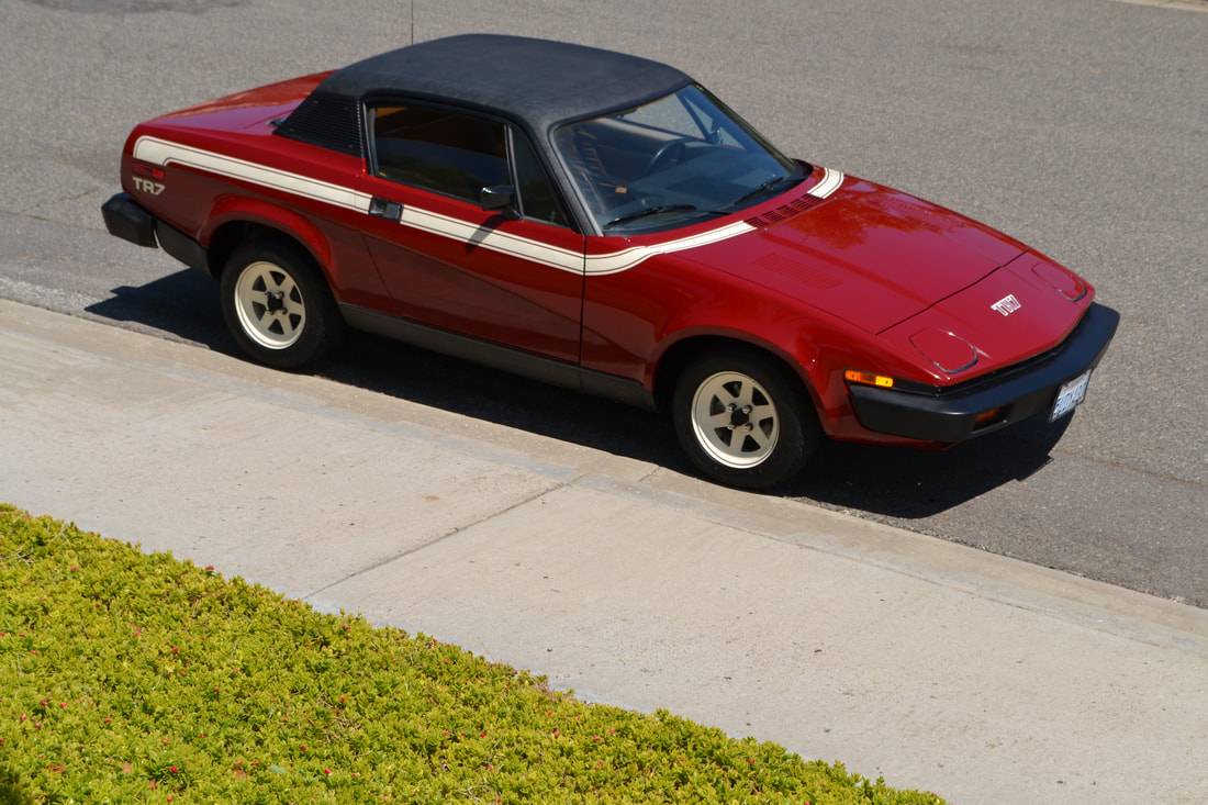 Triumph-tr-7-victory-edition-1976-red-18