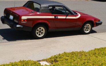 Triumph-tr-7-victory-edition-1976-red-20