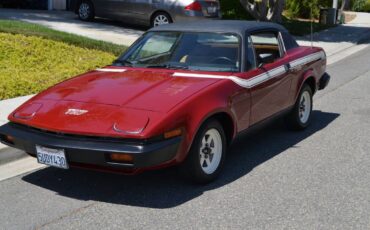 Triumph-tr-7-victory-edition-1976-red-21