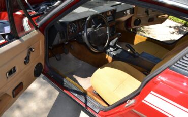 Triumph-tr-7-victory-edition-1976-red-6