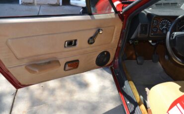 Triumph-tr-7-victory-edition-1976-red-7