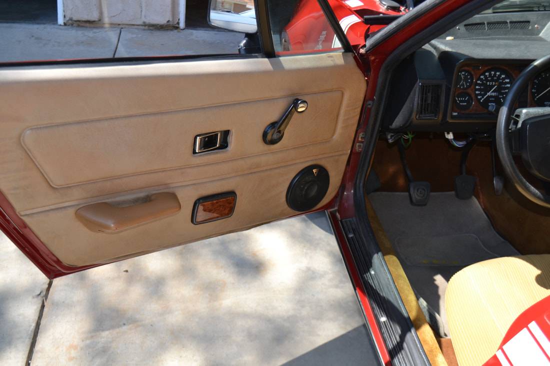 Triumph-tr-7-victory-edition-1976-red-7