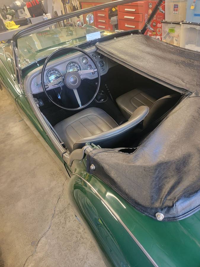 Triumph-tr2-1954-green-12