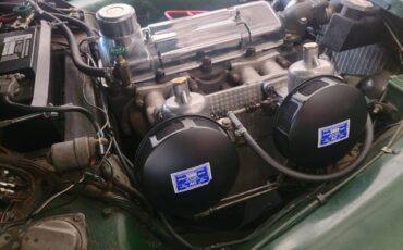 Triumph-tr2-1954-green-15