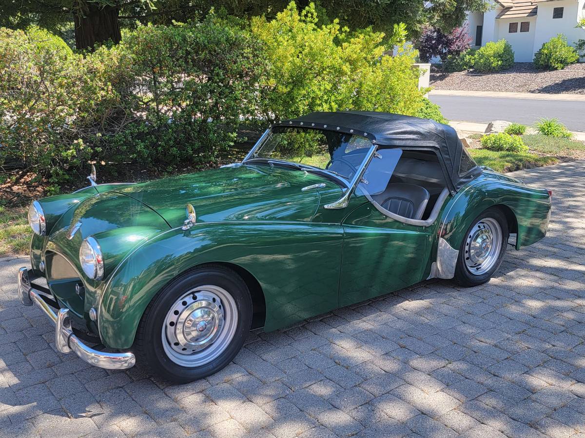 Triumph-tr2-1954-green-4