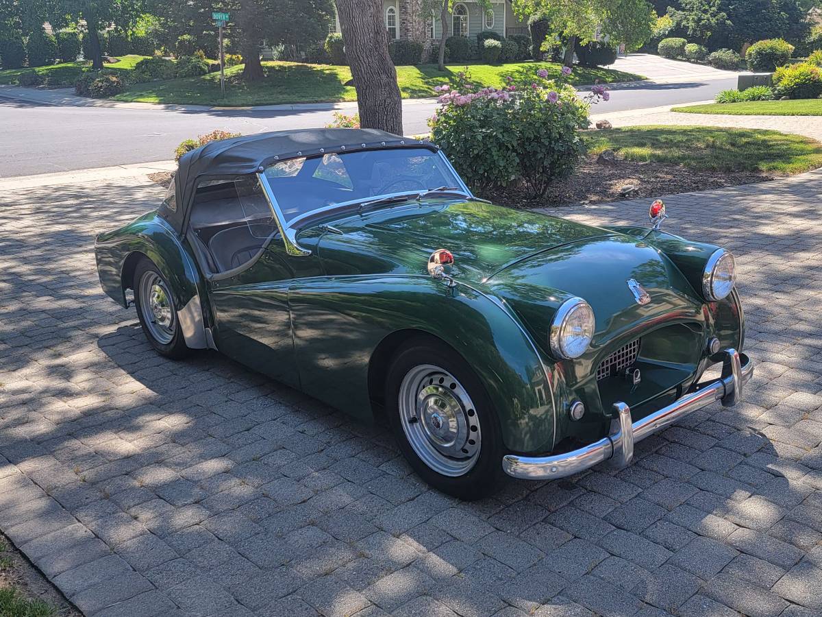 Triumph-tr2-1954-green-5