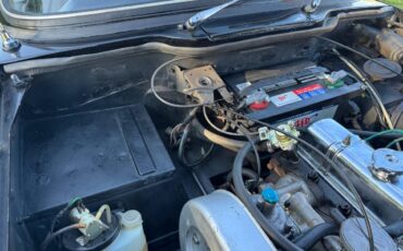 Triumph-tr250-1968-black-15