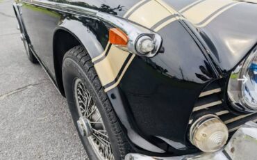 Triumph-tr250-1968-black-19