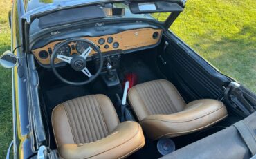 Triumph-tr250-1968-black-4