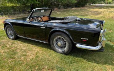 Triumph-tr250-1968-black-6