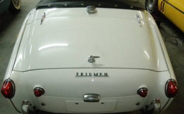 Triumph-tr3b-roadster-1962-white-1