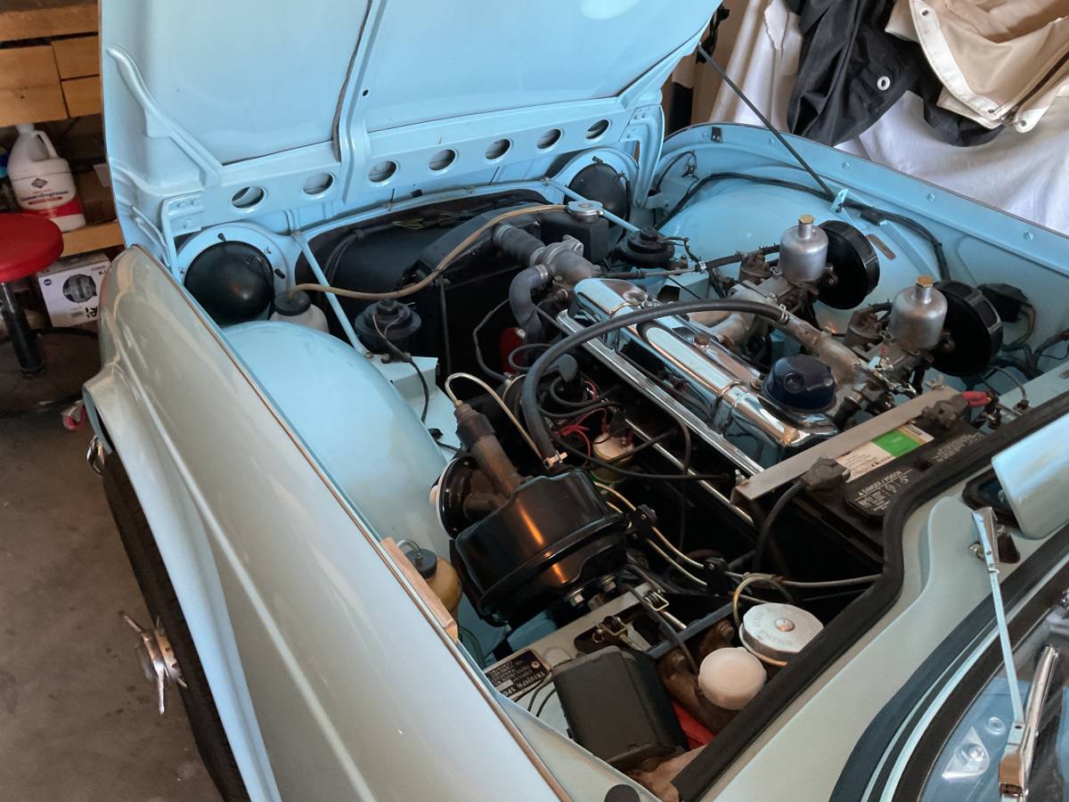Triumph-tr4-1962-blue-13