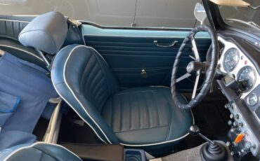 Triumph-tr4-1962-blue-5