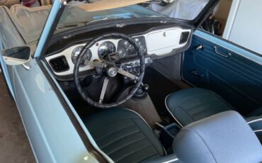 Triumph-tr4-1962-blue-8