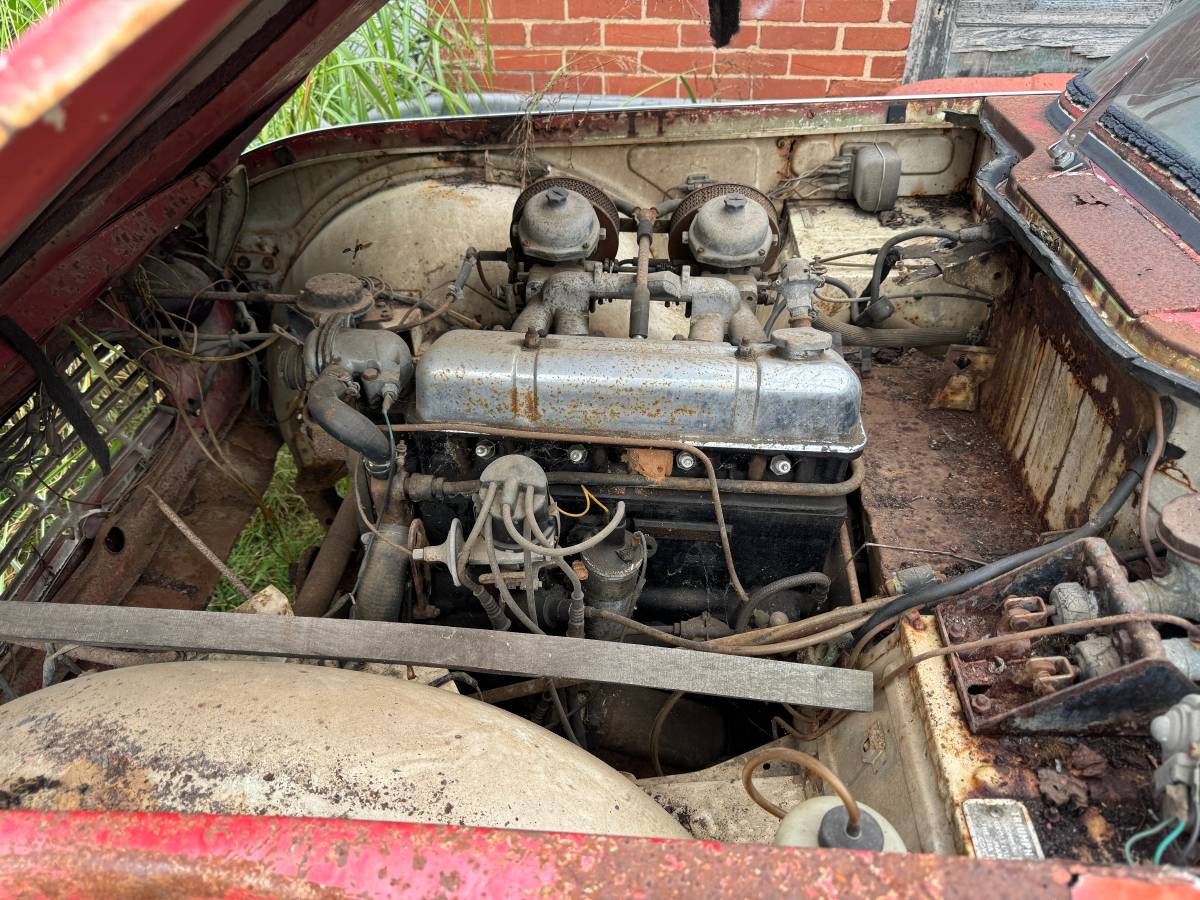 Triumph-tr4-1963-red-4