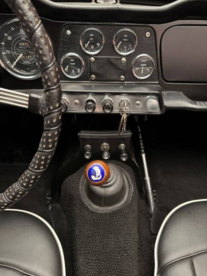 Triumph-tr4-1964-16