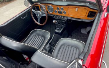 Triumph-tr4a-1968-red-10