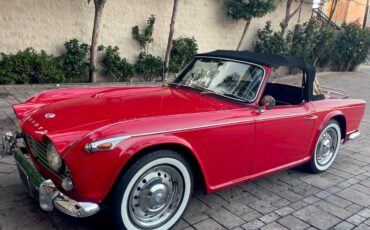 Triumph-tr4a-1968-red-14