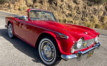 Triumph-tr4a-1968-red