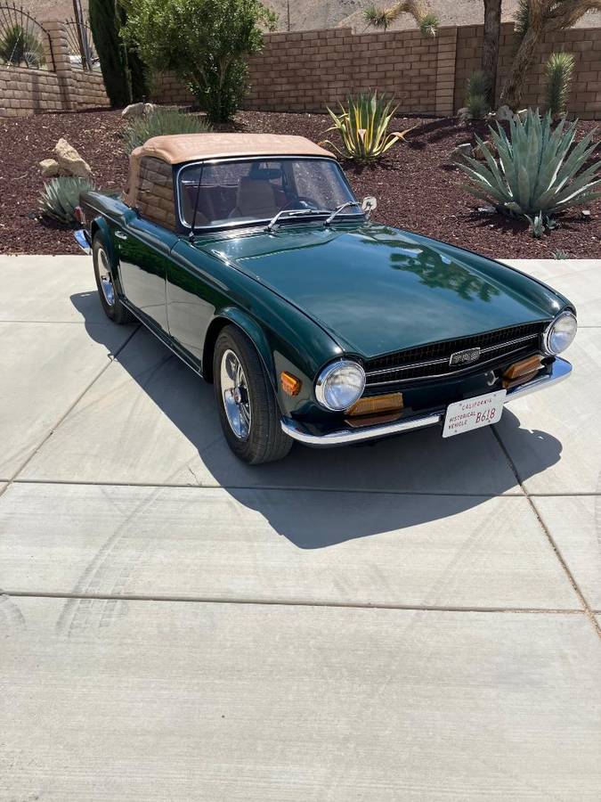 Triumph-tr6-1970-green-1