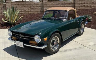 Triumph-tr6-1970-green-2