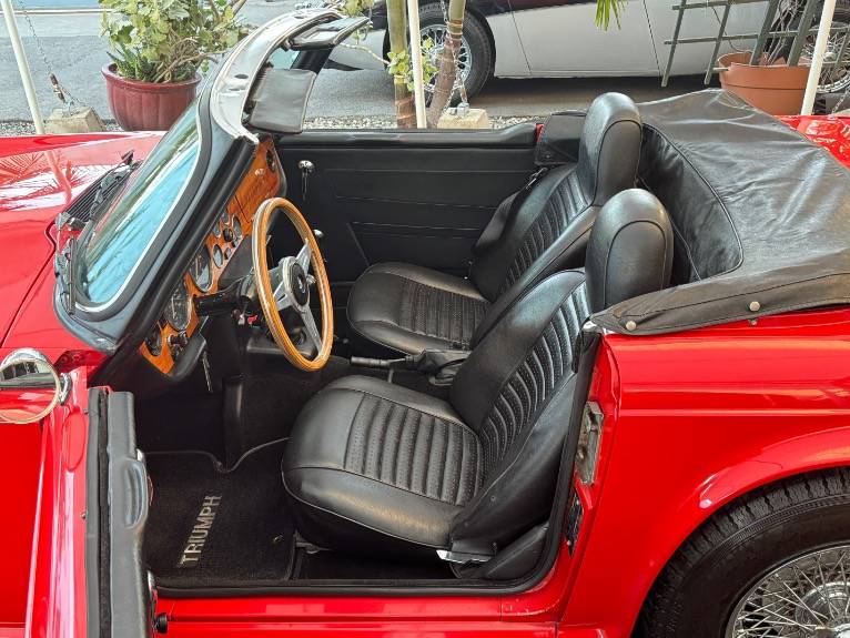 Triumph-tr6-1973-1
