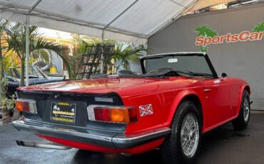 Triumph-tr6-1973-12