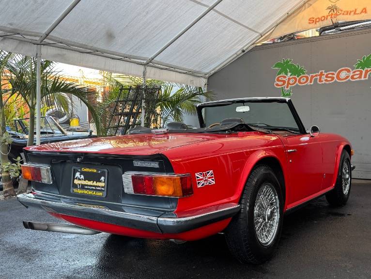 Triumph-tr6-1973-12