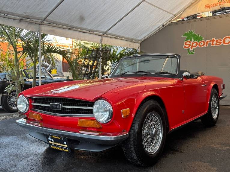 Triumph-tr6-1973-5