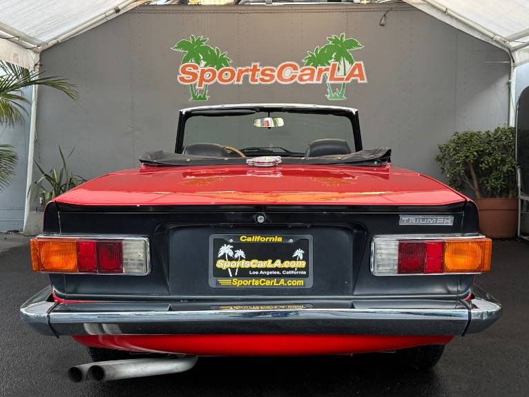 Triumph-tr6-1973-9