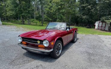 Triumph-tr6-1973-red-1