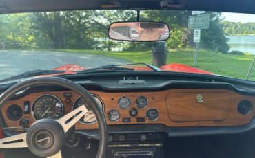 Triumph-tr6-1973-red-13