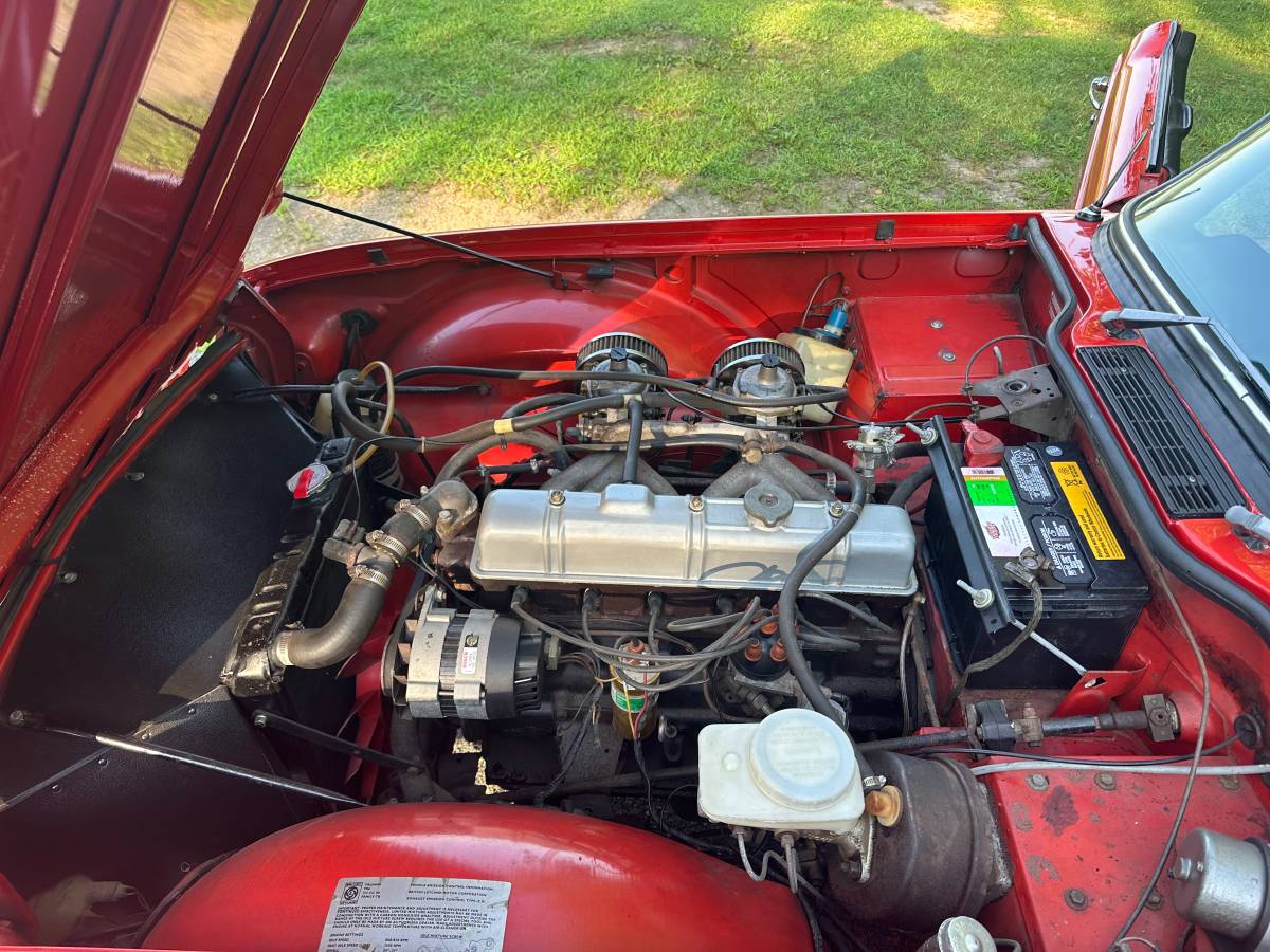 Triumph-tr6-1973-red-19
