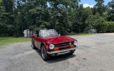 Triumph-tr6-1973-red-2
