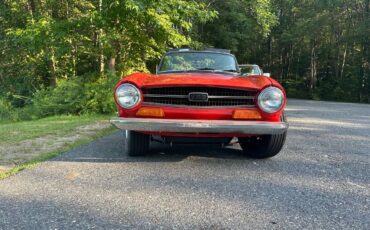Triumph-tr6-1973-red-29