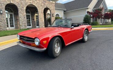 Triumph-tr6-1973-red-38